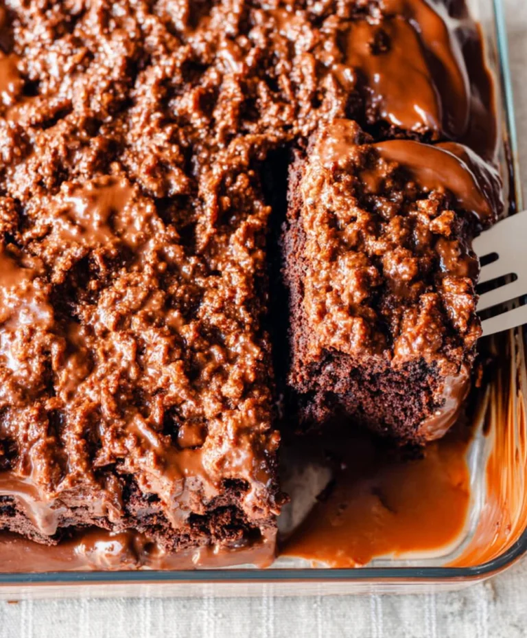 Viral Crunchy Chocolate Cake Recipe-Hype Tested